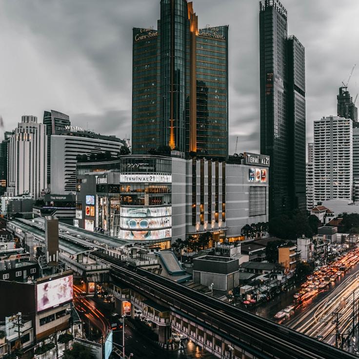 Parents evaluating schools in Switzerland